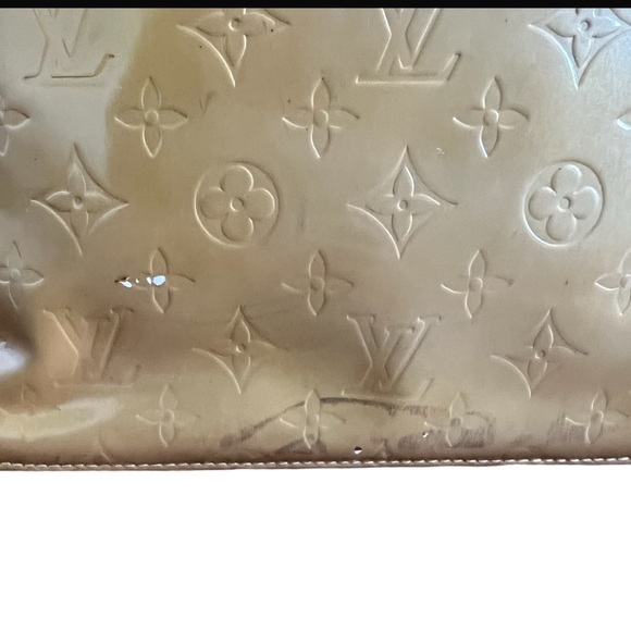 Louis Vuitton • 2pc Set Authentic Yellow Vernis Houston Bag and Trifold Wallet - Picture 14 of 16